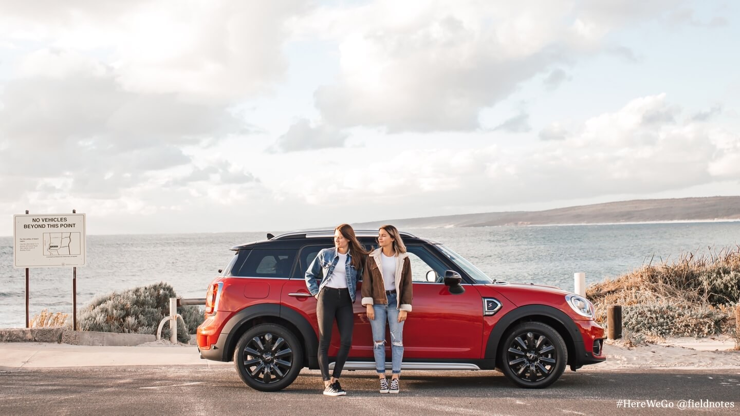 MINI Cooper S Countryman-σε κόκκινο και σε μάυρο-MINI Mobile Care MINI Cooper S Countryman-σε κόκκινο και σε μάυρο-MINI Mobile Care